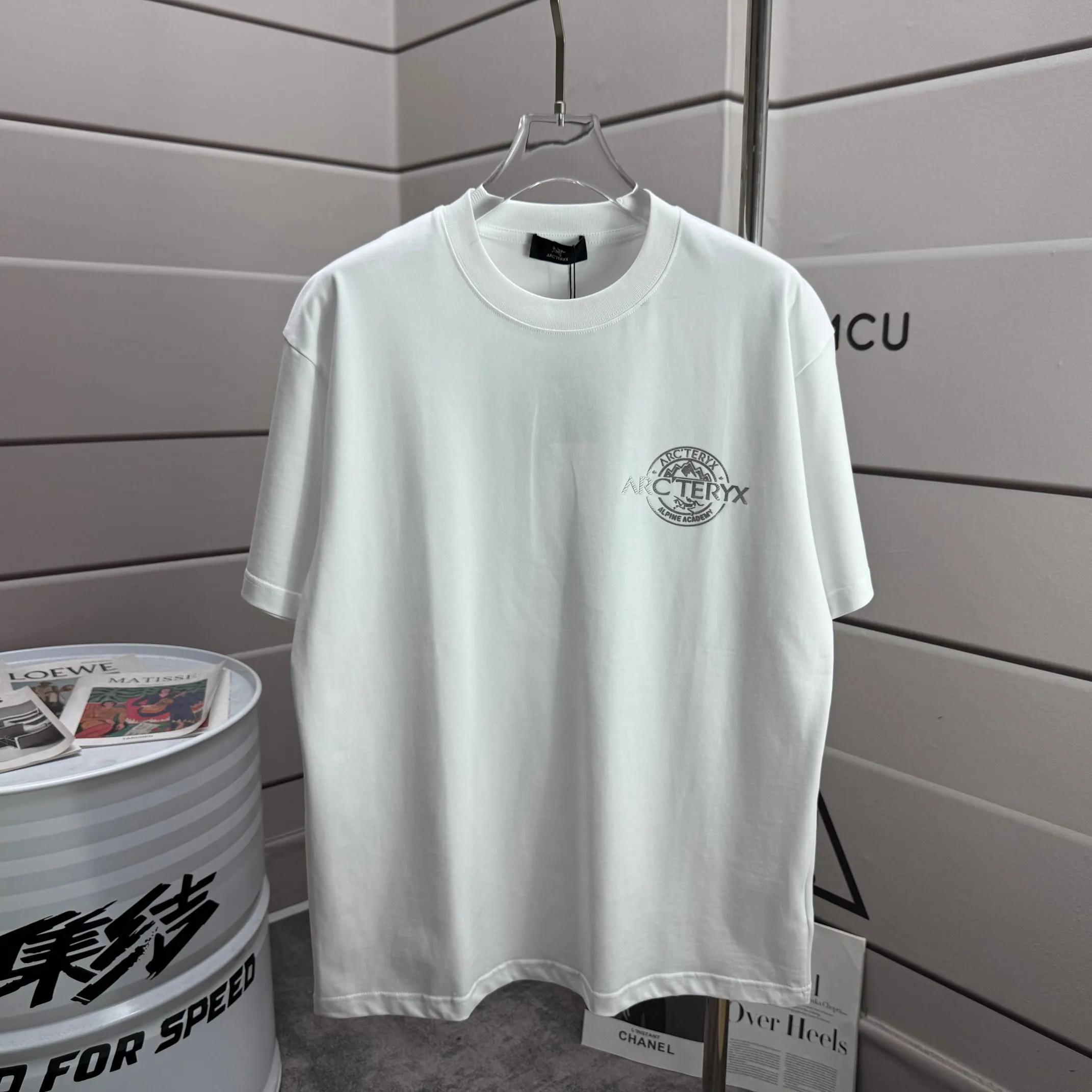 # 95 ARC'TERYX* * 2025 New Arrival Classic T Same Style Size： S （90-130 ） M （120-150 ） L （140-165 ） XL （160-180 ） XXL （180 ） ：Black White